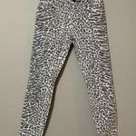 Current/Elliott Current Elliott Grey & White Animal Print Stiletto Ankle Length Jeans Womens 25 Photo 3
