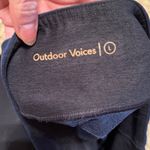 Outdoor Voices Women’s Side Large Two Tone 7/8 Legging in Navy/Black Photo 3