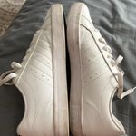 Adidas shoes Photo 1