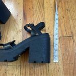 Abound  Black Lugged Sole Platform Fisherman Sandals size 9 Photo 1