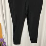 Laundry by Shelli Segal  Black High-Waisted 7/8 Pocket Leggings Size Large Photo 2