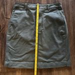 J.Crew Woman's Green Pencil Skirt with Pockets Size 8 Petite Photo 7