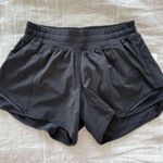 Lululemon Hotty Hot Low-Rise Lined
Short 4" size 6 Photo 1