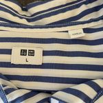 Uniqlo  Blue and White Striped Casual Shirt Size Large Photo 2
