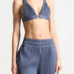 Maniere De Voir  Top and Bottom Photo 0