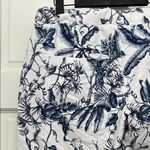 Free People  White and Navy Floral Drawstring Casual Pants - Size Medium Photo 9