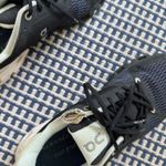 on cloud  Running Shoes Photo 2