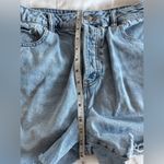 Forever 21 High Waisted Light Wash Distressed Denim Jeans Shorts Size 30 Photo 7