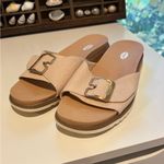 Dr. Scholls  Cream Sandals with Gold Buckle Photo 1