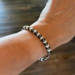 METALLIC BEADED BRACELET UGC Silver Photo 0