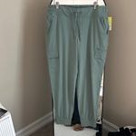 All In Motion  Green Cargo Mid-rise Jogger NWT Photo 10