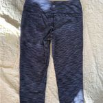 Athleta Women’s Dark Gray Striped Capri Running Yoga Fitness Exercise Leggings M Photo 2