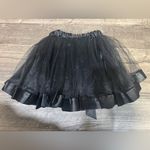 Chic Black Tulle A Photo 2