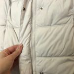 GAP Winter White Puffer Quilted Vest Womens M Winter Jacket Warm Ski Snowboard Size M Photo 3