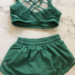 Lululemon Discontinued emerald ice green hotty hots, size 0, and free to be wild sports bra, size 2. Photo 0