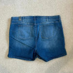 Torrid NWT  5 Inch Bombshell Premium Stretch High-Rise Distressed Shorts Size 24 Photo 2