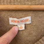 Knox Rose Women’s  tan bedazzled star v-neck sweater, XL Photo 2