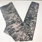 Athleta Printed Elation Glades 7/8 Tight Size Small Photo 2