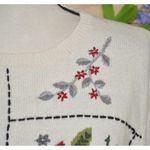 Beautiful Alfred Dunner Ladies Embroidered Christmas Poinsettia Flower Sweater L White Size L Photo 3