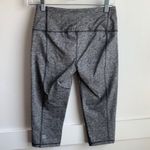 Victoria's Secret  SPORT Knockout By Victoria Gray Cropped Leggings Photo 3