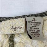 Daytrip  Women’s S Lace Sleeveless Shirt Photo 1