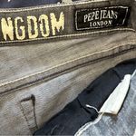 Pepe Jeans  London women's size 27 faded distressed grey jean shorts Photo 4