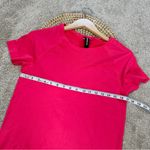 Mondetta  Women’s Seamless Short Sleeve Tee Activewear in Hot Pink M Photo 12