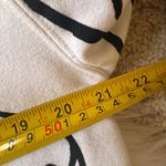 ZARA Women's white and black crewneck sweatshirt crewneck faces portrait Photo 4