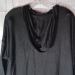 Avia  Half Sleeve black shirt with hood Photo 6