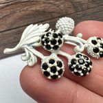 Vintage Hollycraft Berries Berry Branch White Enamel Black Rhinestone Brooch Pin Photo 5