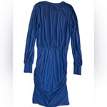 Sundry  Womens Round Neck ruched bottom Navy bodycon dress. Photo 1