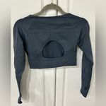 Women's Active Long Sleeve Sport Top Size Medium Gray Photo 1