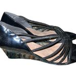 Naturalizer  faux patent leather wedge sandals size 9.5M Photo 3