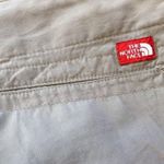 The North Face  women’s active cropped performance capri size 8 Photo 4