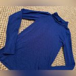 Athleta Flurry Peak Turtleneck Womens Size M Blue Black Long Sleeve Thumb Hole Photo 4