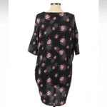 LuLaRoe  Irma Oversized High Low Tunic Blouse Black Floral Size XS Photo 2