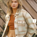 Umgee NWT  Brushed Twill Plaid Shacket Sz M Photo 0