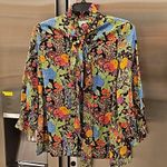 Anthropologie đź’•MILLE RESORT & TRAVEL đź’• Blair Blouse ~ Tie Neck Green Motif XS Photo 6