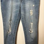 Gap Women’s Sexy Boyfriend Fit Distressed Denim Jeans size 6 Photo 1