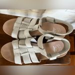Dr. Scholl's women’s Blossom Vapor Grey block sandals in size 7. Gray Photo 3