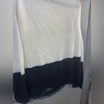 Vince Monochrome Crew Neck Sweater Photo 4