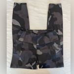 Athleta  Camo Contender 7/8 Womens Workout Yoga Stretch Leggings Photo 3
