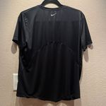 Nike Women’s Running Black Performance T Shirt Size Large Black Photo 6