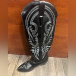 Black Western Cowboy Boots with White Stitching Size 6 Photo 3