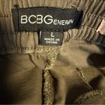 BCBGeneration  High Rise Barrel Leg Pants Olive Green Stretch Cotton Size L Photo 4