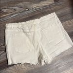 LISETTE Women's Off Photo 2