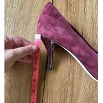 Donald Pliner Plum Suede Heels Women's Size 8.5 Red Photo 4