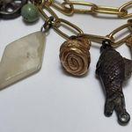 Pretty Charm Bracelet Gold Tone With Fish / Turtle / Stone Charms Photo 10