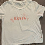 Levi's MSRP $25  Trendy Plus Cotton Graphic T-Shirt White Size Small Photo 0