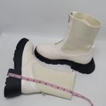 EGO Lucinda Off White Zip Front Knitted Ankle Biker Chunky Lug Sole Boots Size 9 Photo 6